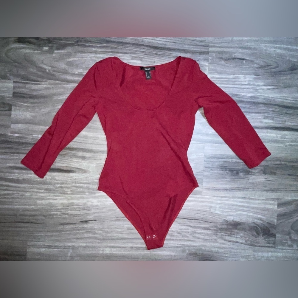 Women’s rue 21 small red body suit sexy 3/4 sleeve